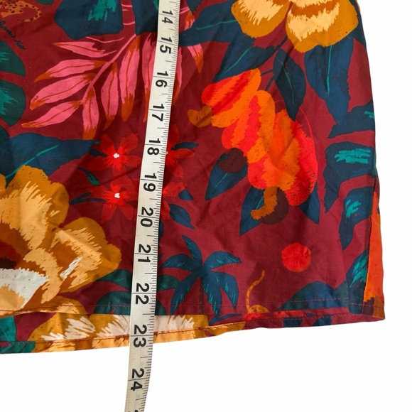 Farm Rio Poplin V-Neck Blouse Size Medium Floral Cotton Top Long Sleeve - Picture 10 of 11